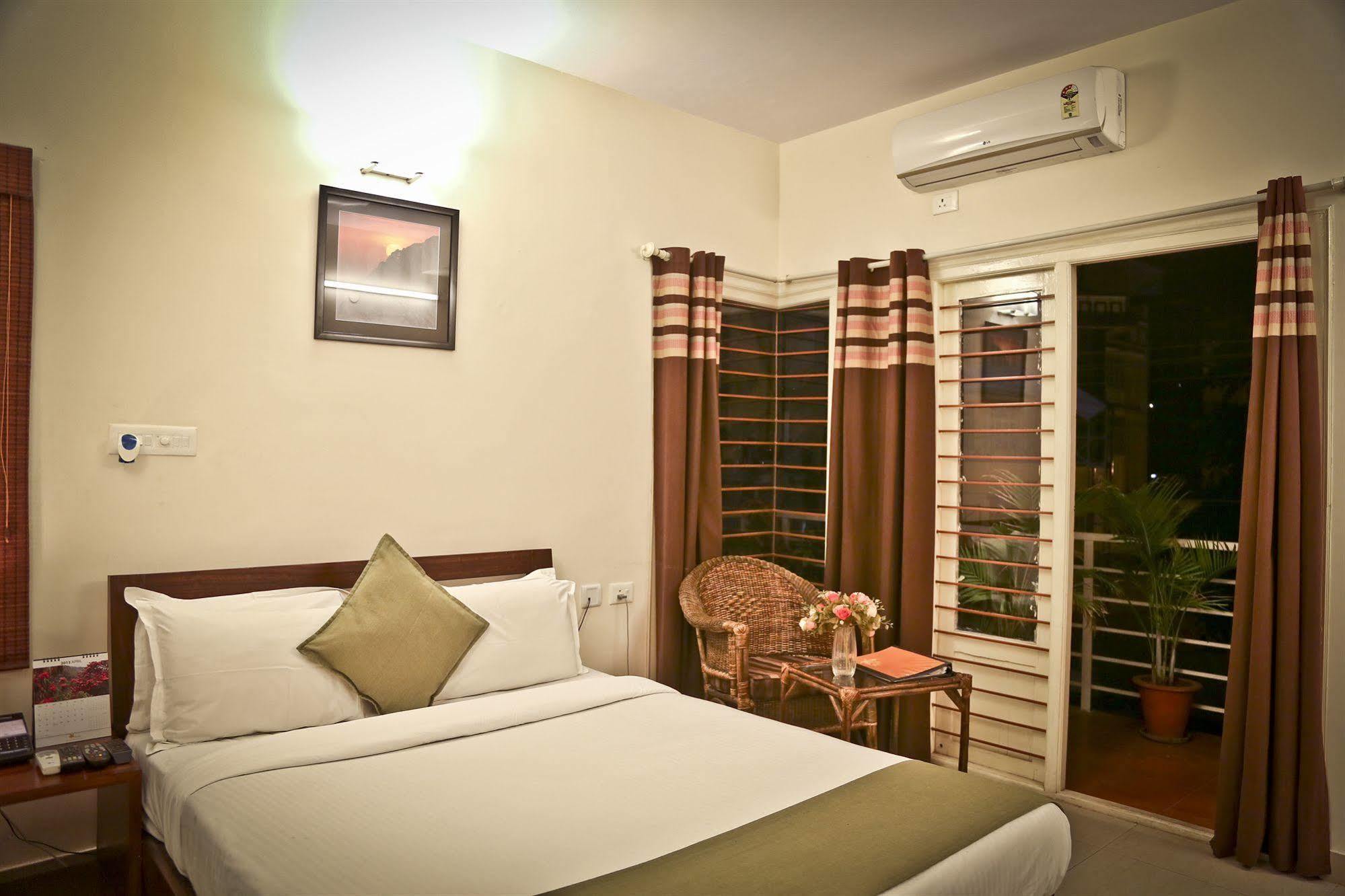 Maple Suites, Serviced Apartments Bangalore Exteriör bild